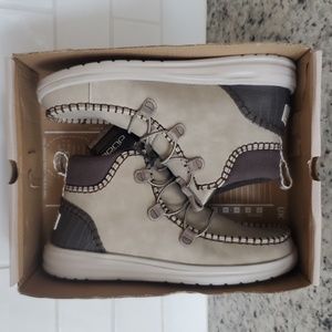 New in Box! Hey Dude Eloise Recycled  Leather Oak Boots